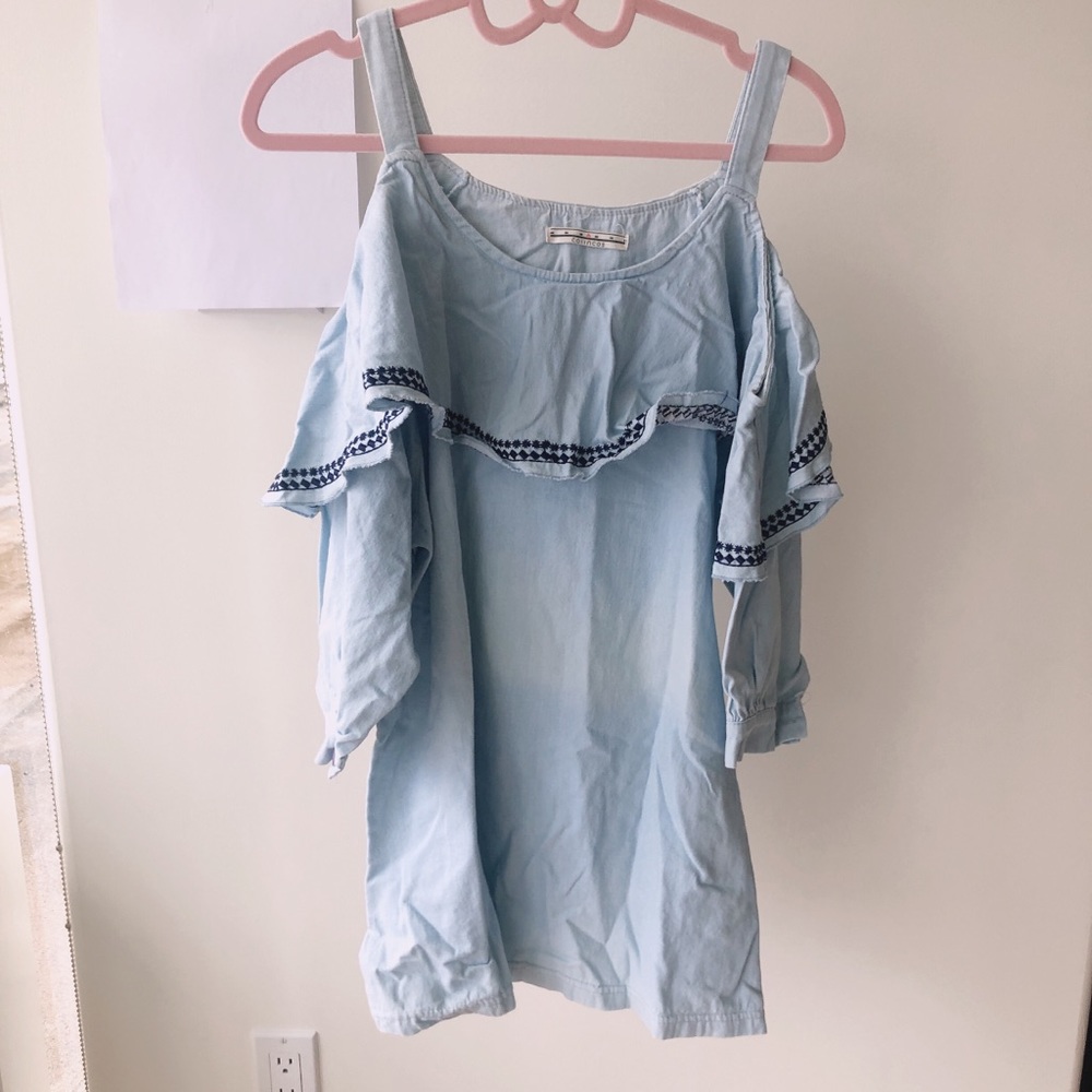 Blue dress